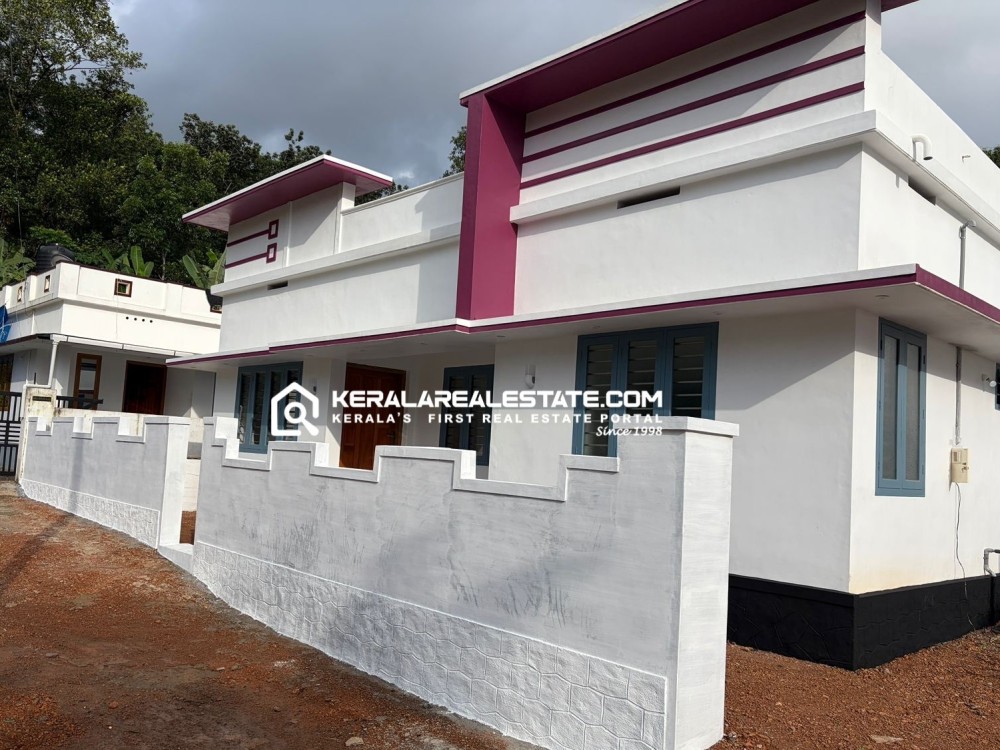 NEW 3 BHK HOUSE FOR SALE IN MULANTHURUTHY, ERNAKULAM