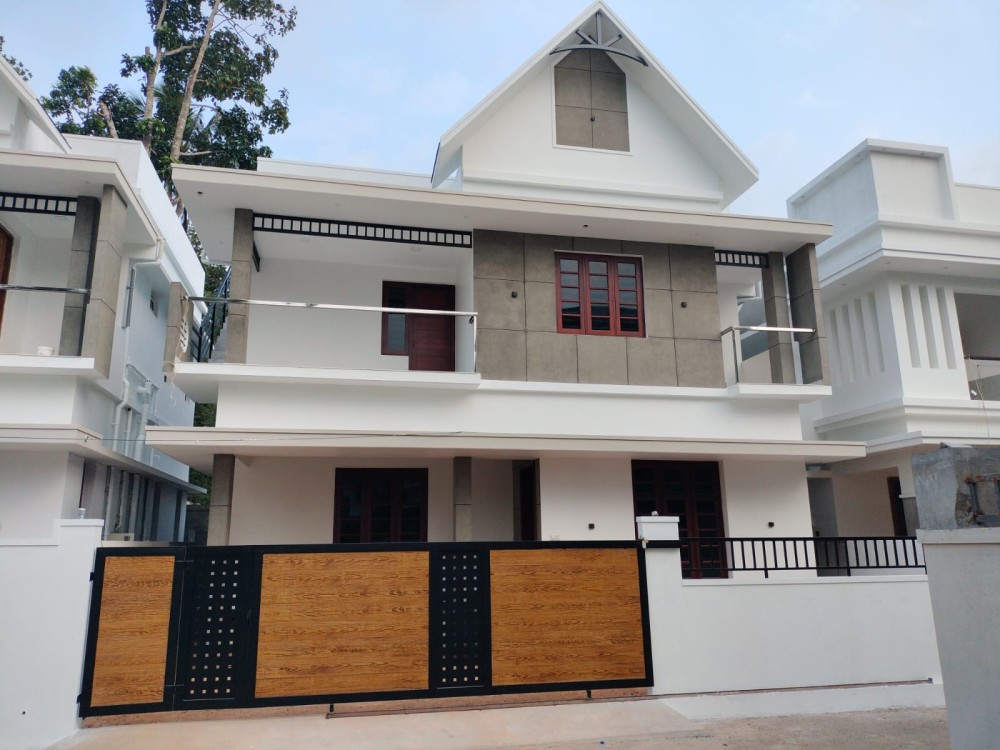 NEW 3 BHK HOUSE FOR SALE IN UDAYAMPEROOR, NEAR THRIPUNITHURA, ERNAKULAM