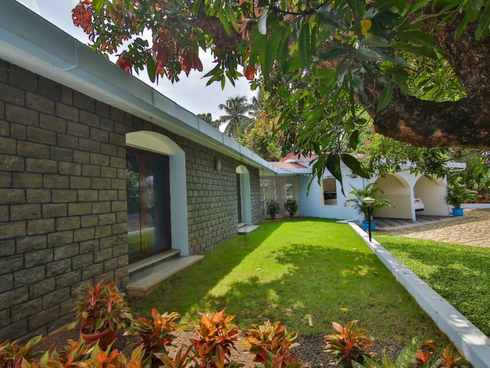 House and Land for Sale in Vyttila, Ernakulam