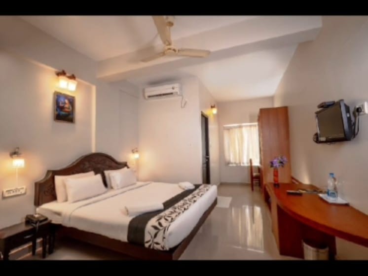 Profitable Bar Hotel & Resort for Sale in Thiruvananthapuram