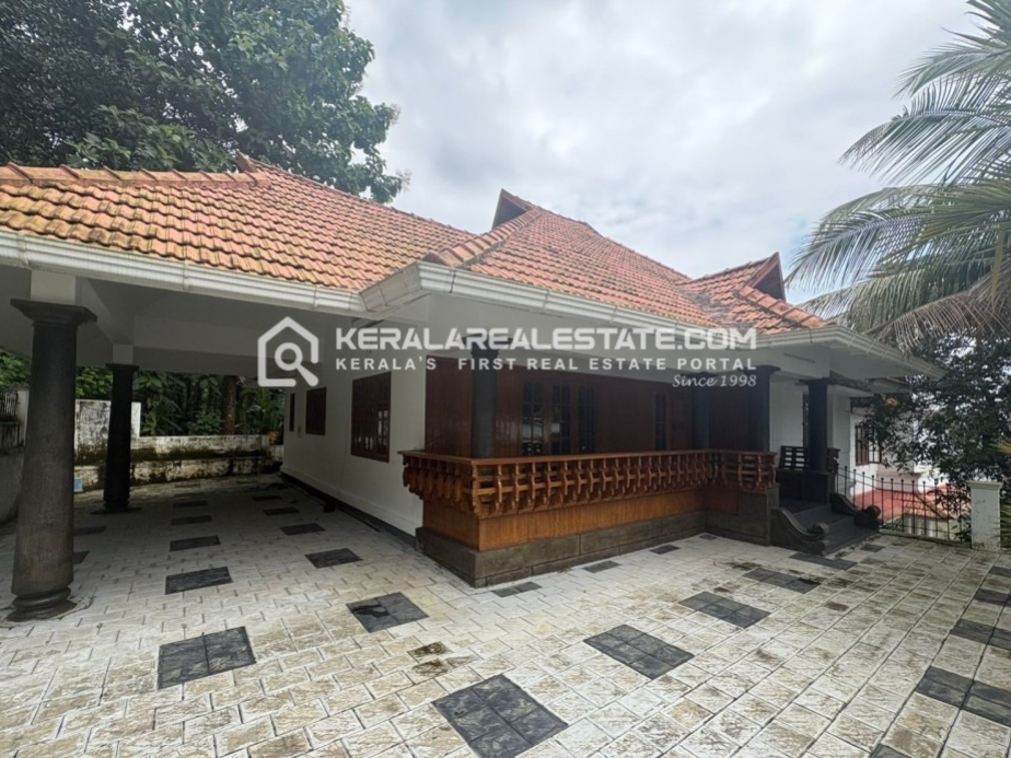 4 BHK Traditional Styled House for Sale in Kalathipady, Kottayam 