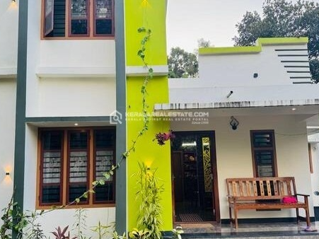 Land with House for Sale in Vattakavu, Moonanakuzhy, Wayanad