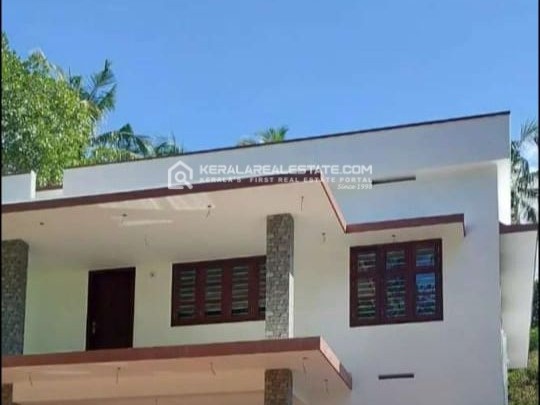 2 BHK House for Rent in Thondayad, Calicut 