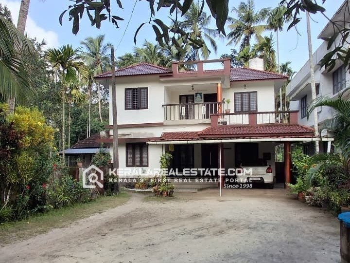 5 BHK House for Sale in Kayamkulam, Alappuzha