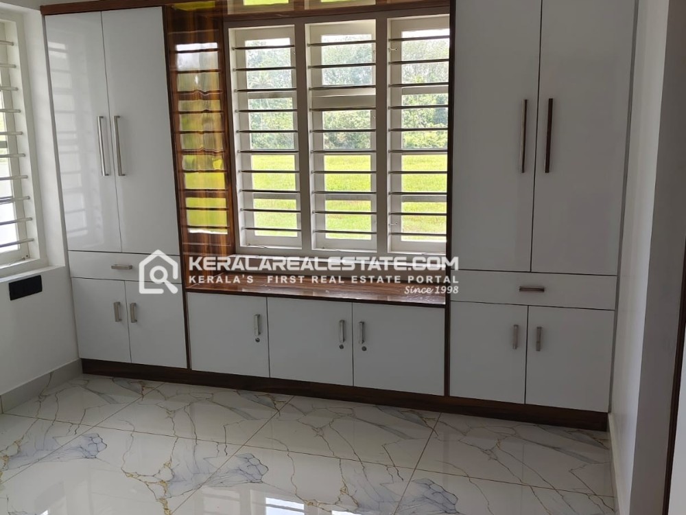 4 BHK House for Sale Near Infopark, Ernakulam 