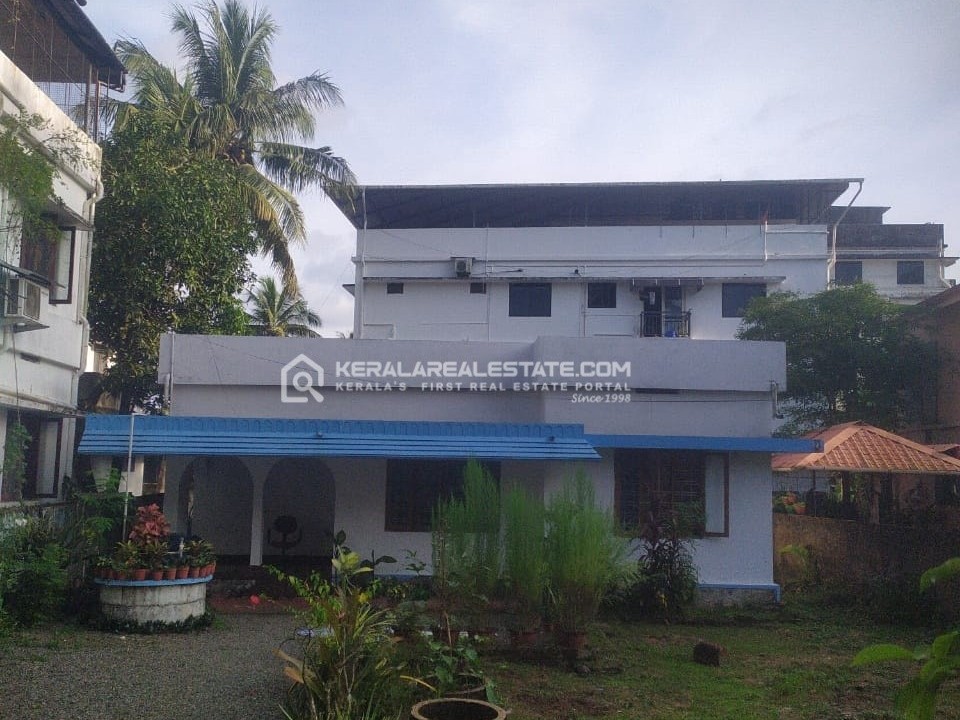 House for Sale in Vennala, Ernakulam 