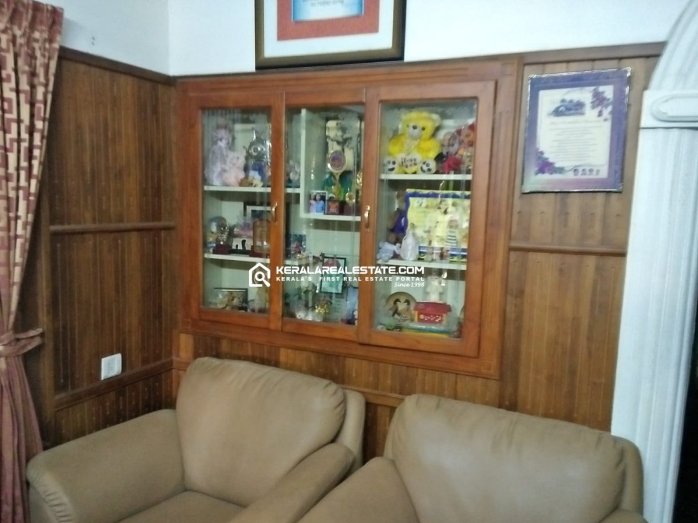 House for Sale in Mulanthuruthy, Piravom, Ernakulam 